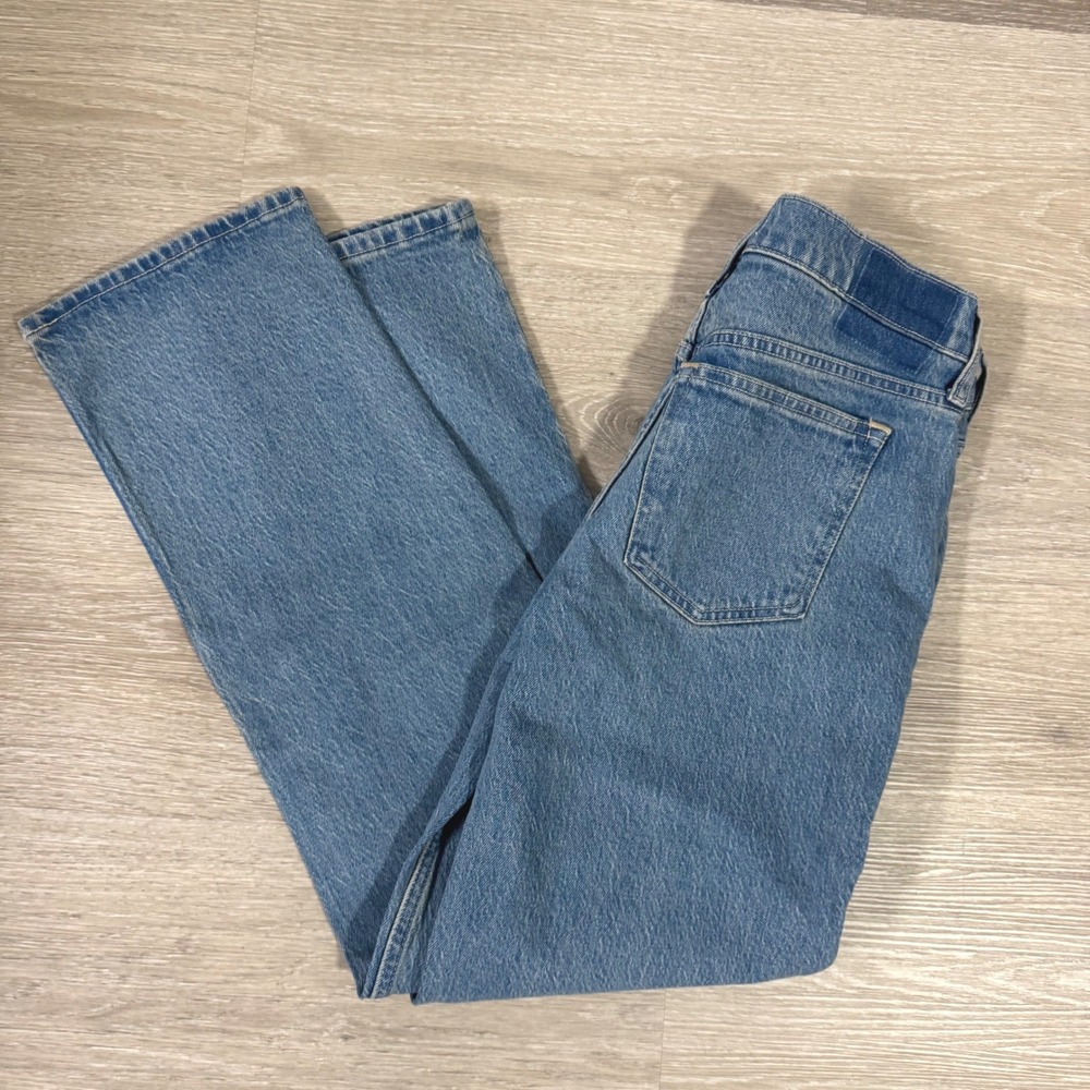 NWT Abercrombie & Fitch Jeans Women 27 Blue Mid Rise 90s Straight Leg Short